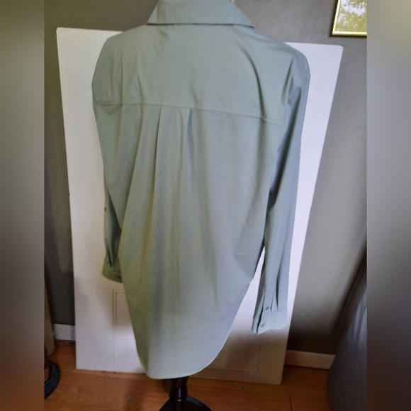 Lysse NWT Blouse - Picture 4 of 9